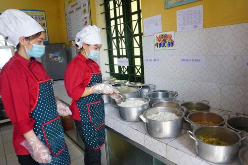 Đảm bảo chất lượng bữa ăn bán trú