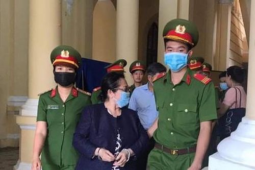 Hoãn phiên tòa nữ đại gia Dương Thị Bạch Diệp, trả hồ sơ điều tra bổ sung