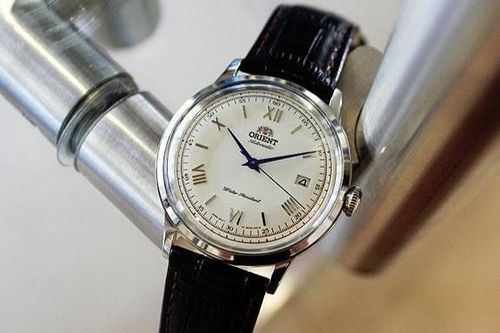10 mẫu đồng hồ nam chất lượng tốt có giá dưới 300 USD
