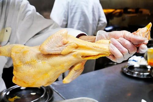 Món cơm chiên kết hợp tôm gà ở nhà hàng New York