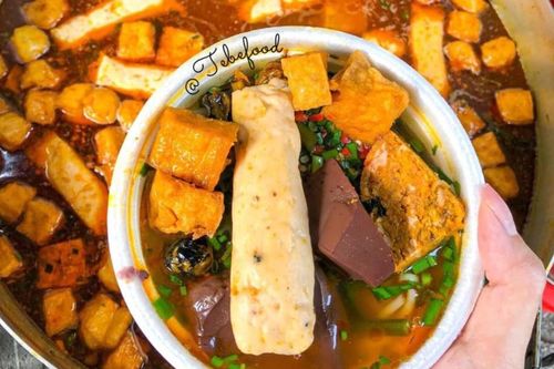 Ăn gì ở hẻm 76 Hai Bà Trưng?