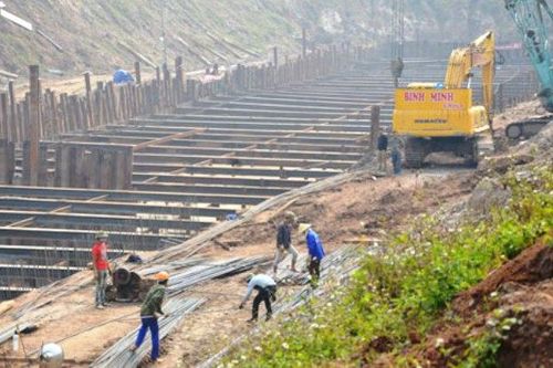Chậm giải phóng mặt bằng dự án cải tạo sông Tích, huyện Ba Vì nói gì?