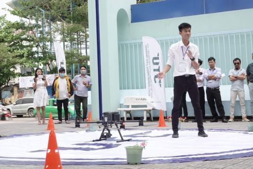 Ra mắt Học viện ứng dụng máy bay không người lái miền Trung