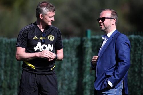 Man Utd tăng lương 'khủng' để 'trói chân' Solskjaer thêm 3 năm