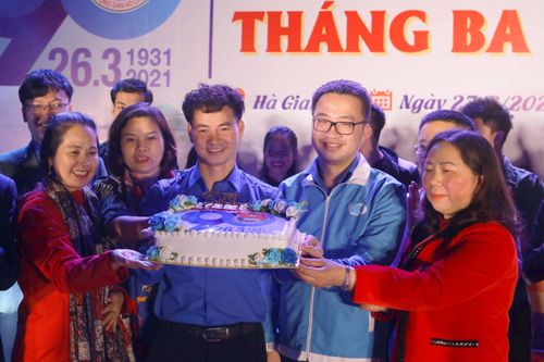 'Nam Tào' Xuân Bắc, 'mẹ chồng' Lan Hương chúc mừng sinh nhật Đoàn