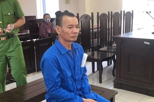 Lĩnh 14 năm tù vì chém hàng xóm gây thương tích 74%