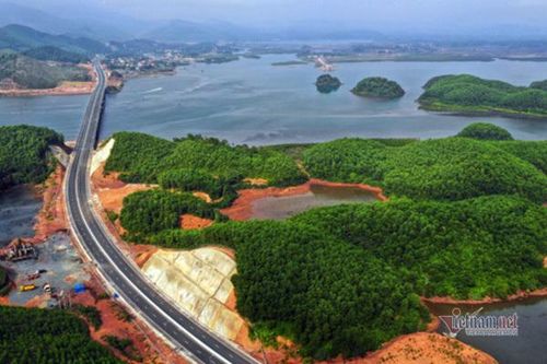 Quảng Ninh 'sực tỉnh', nhận ra gót chân Asin