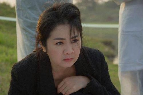 NSND Thu Hà: 'Hàng xóm bảo, tôi đóng phim ghê gớm quá'