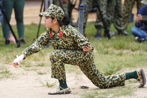 Hậu Sao Nhập Ngũ, Khánh Vân 'mất' nhiều hơn 'được'?
