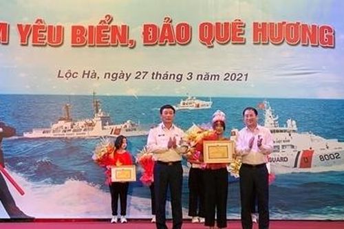 Quán quân cuộc thi 'Em yêu biến đảo quê hương' là học sinh lớp 9 ở Hà Tĩnh
