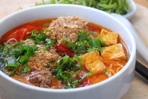 5 người nguy kịch, 1 người chết do ăn bún riêu chay