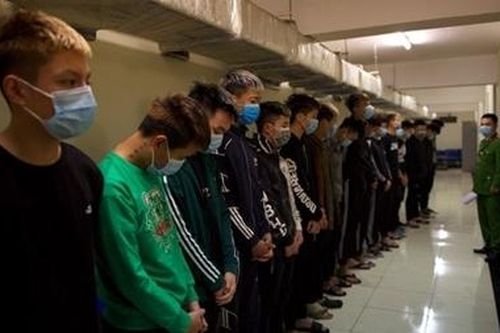 Khi 'trẻ trâu' chơi phóng lợn