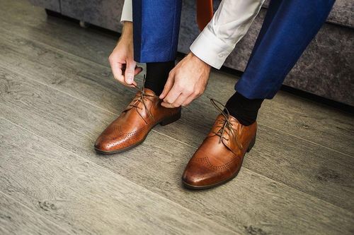 Những mẫu giày nam giới công sở nên có