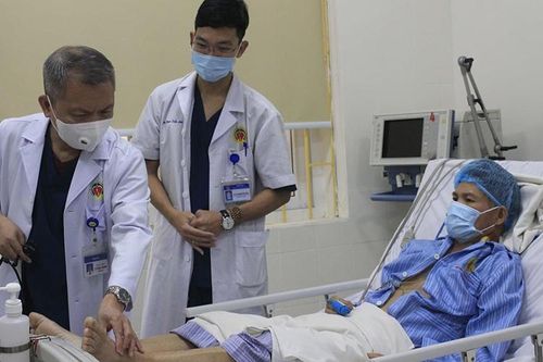 Kết hợp nhiều chuyên khoa cứu người bệnh ngừng tuần hoàn cấp