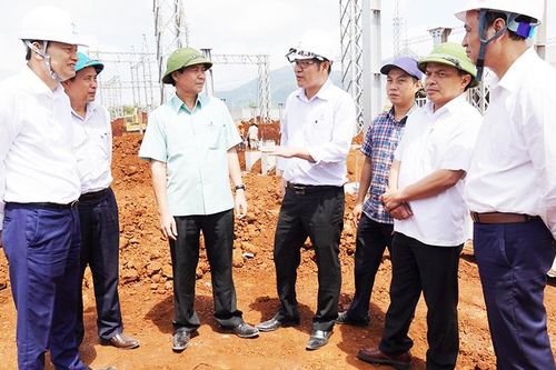 Tháo gỡ khó khăn phát triển các dự án điện gió ở Quảng Trị