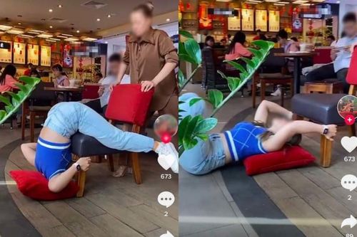 'Đu trend' Ngọc Trinh, hai cô gái có hành động kém duyên