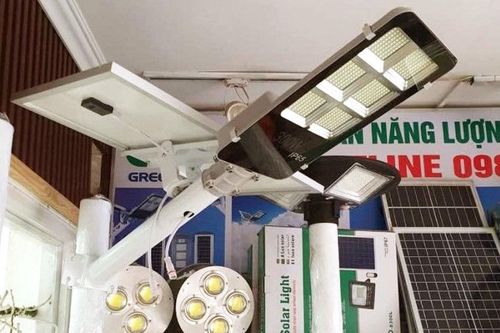 Dùng đèn năng lượng mặt trời giá rẻ chưa chắc tiết kiệm