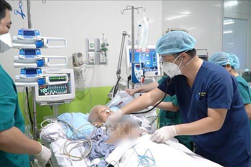 Các bệnh nhân COVID-19 nặng đều được Hội đồng chuyên môn theo dõi sát và tư vấn kịp thời