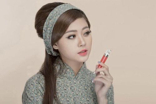 8 'bảo bối' hãy luôn mang bên mình để có đôi môi hoàn hảo