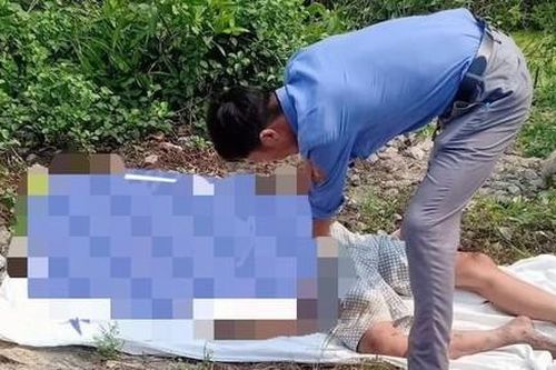 Thanh niên bất ngờ lao vào đường ray, bị tàu tông tử vong