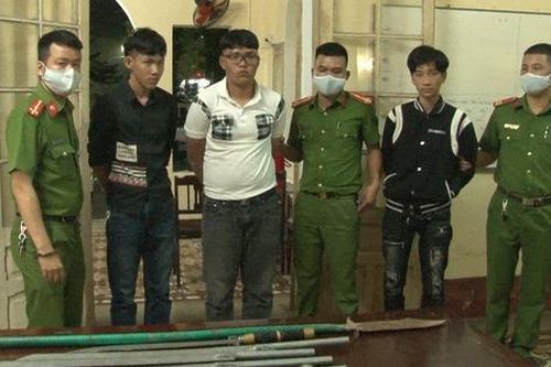 Chặn đứng nhóm thanh, thiếu niên mang dao, kiếm đi giải quyết mâu thuẫn