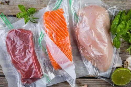 Thêm người nhập viện vì ngộ độc botulinum, chuyên gia Bộ Y tế lưu ý trào lưu 'hút chân không' thực phẩm
