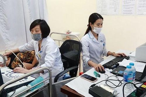 Quảng Ninh: Tổ chức khám sàng lọc ung thư cho gần 500 người dân