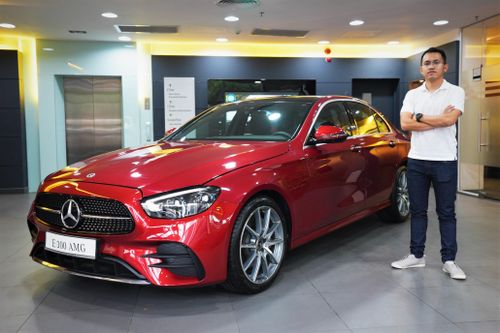 Đánh giá nhanh Mercedes-Benz E 300 AMG 2021 - sedan giá gần 3 tỷ đồng