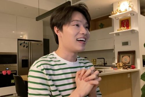 Quang Trung hát live 'Nàng thơ'