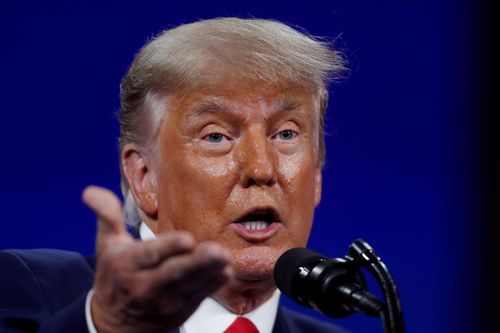 Ông Trump phát biểu trong đám cưới, phàn nàn về Tổng thống Biden