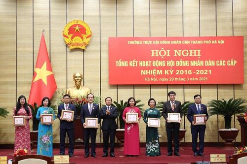 Hà Nội: Biểu dương hàng trăm tập thể, cá nhân có thành tích xuất sắc trong xây dựng, phát triển Thủ đô