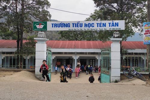 Thanh Hóa: Trường xuống cấp, giáo viên phải đi sơ tán