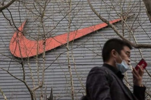 Nike và Adidas vẫn 'cháy hàng' trước làn sóng tẩy chay tại Trung Quốc