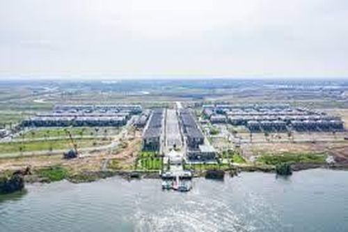 Công ty CP đầu tư Nam Long: Thế chấp loạt dự án lãi suất cao, ôm tiền cho vay 'giá rẻ'