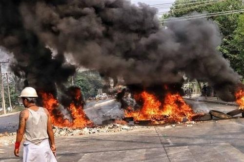 Các công ty dầu khí tại Myanmar chịu áp lực chấm dứt tài trợ cho chính quyền quân đội