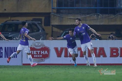Quang Hải tái xuất, Hà Nội thoát thua phút 90