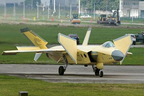 Sina: Rafale sẽ không thể chống lại J-20