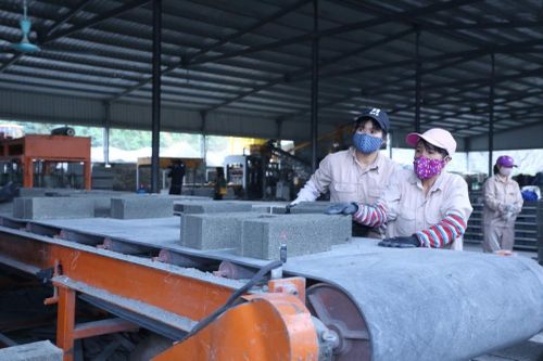 Quảng Trị: Khuyến khích doanh nghiệp đổi mới sản xuất