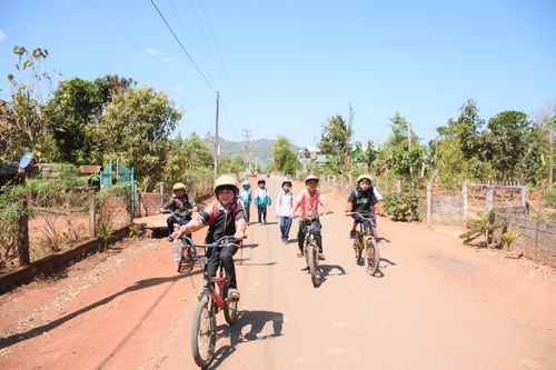 'Đất nở hoa'
