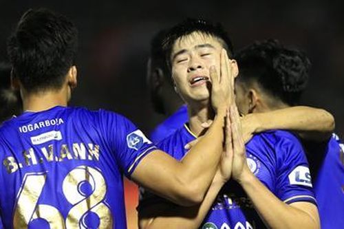 Câu lạc bộ Hà Nội và bài toán tâm lý