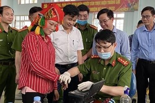 Xuyên đêm cấp CCCD ở vùng cao biên giới Lào Cai