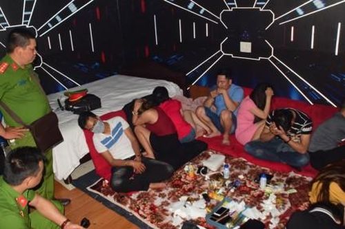 Đánh sập 'động' bay lắc do cô gái 24 tuổi điều hành, 45 dân chơi dương tính ma túy