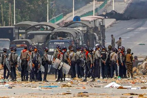 Cảnh sát Myanmar nổ súng, thêm người biểu tình thiệt mạng