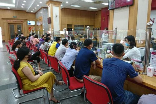 Nhiều ngân hàng tăng lãi suất tiền gửi tiết kiệm