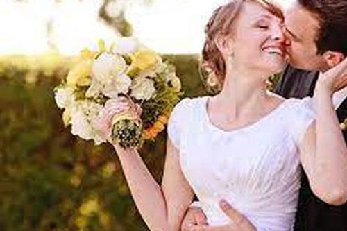 Mệt mỏi vì không biết có nên cưới lại chồng cũ, hay tiếp tục làm mẹ đơn thân để tránh 'vết xe đổ'?