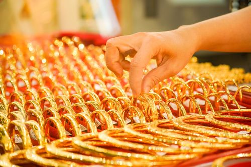 Giá vàng mất mốc 55 triệu/lượng