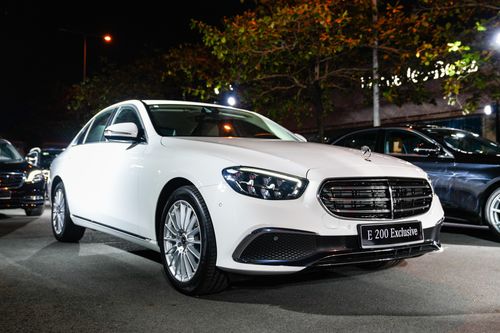 Sedan tầm giá 2 tỷ đồng, chọn Mercedes E 200 Exclusive hay Volvo S90?