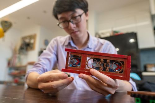 Chàng kỹ sư sở hữu bộ sưu tập hàng nghìn mẫu Lego