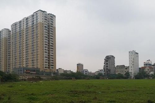 Đất nền sốt ảo