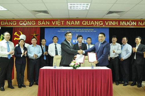 Ký kết hợp đồng sáp nhập Tổng công ty Cửu Long vào VEC